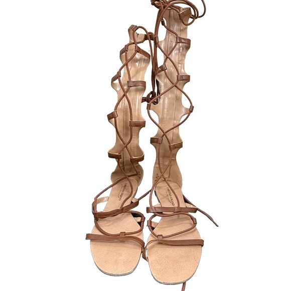 Christian Siriano 7.5 Gladiator Sandals Brown Boho Strappy Faux Leather Flats - Picture 1 of 6